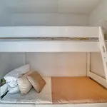 - Haus C, App 0c0706 아파트